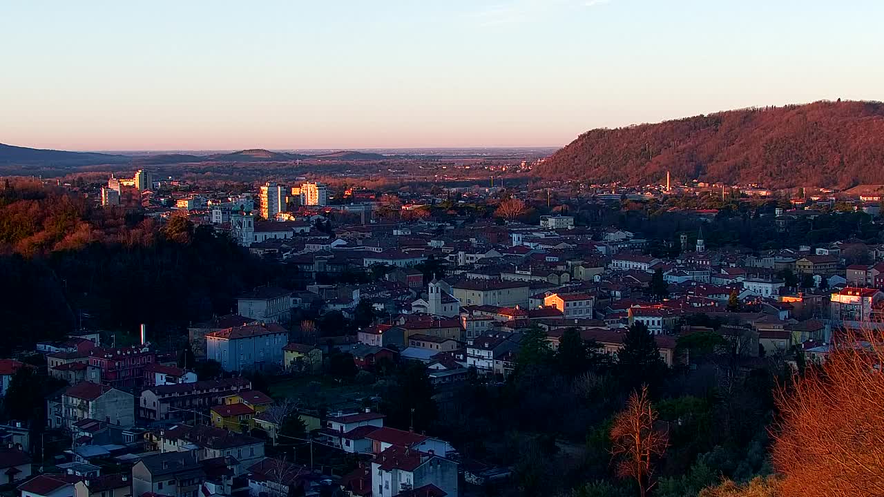 Nova Gorica et Gorizia : Vue Imprenable depuis le Monastère Franciscain de Kostanjevica