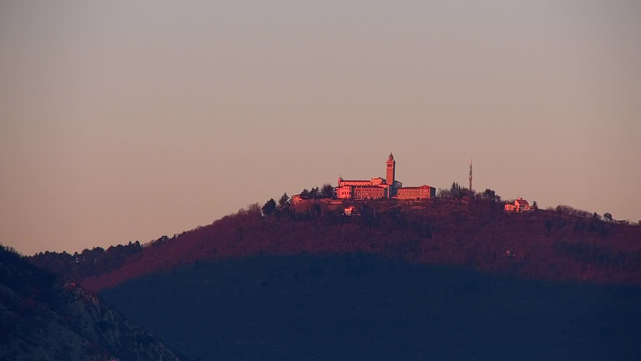 Nova Gorica y Gorizia: Impresionantes Vistas desde el Monasterio Franciscano de Kostanjevica