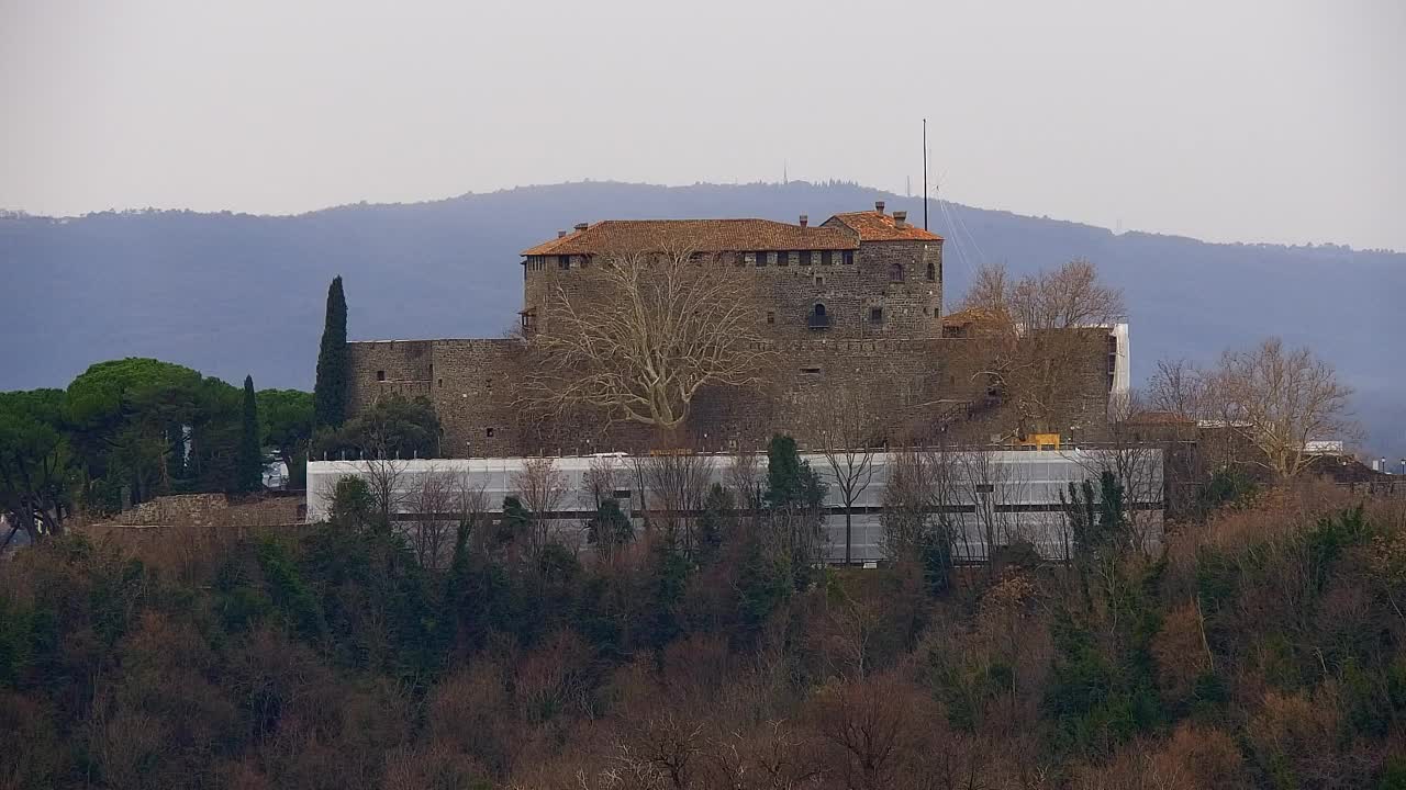 Nova Gorica y Gorizia: Impresionantes Vistas desde el Monasterio Franciscano de Kostanjevica