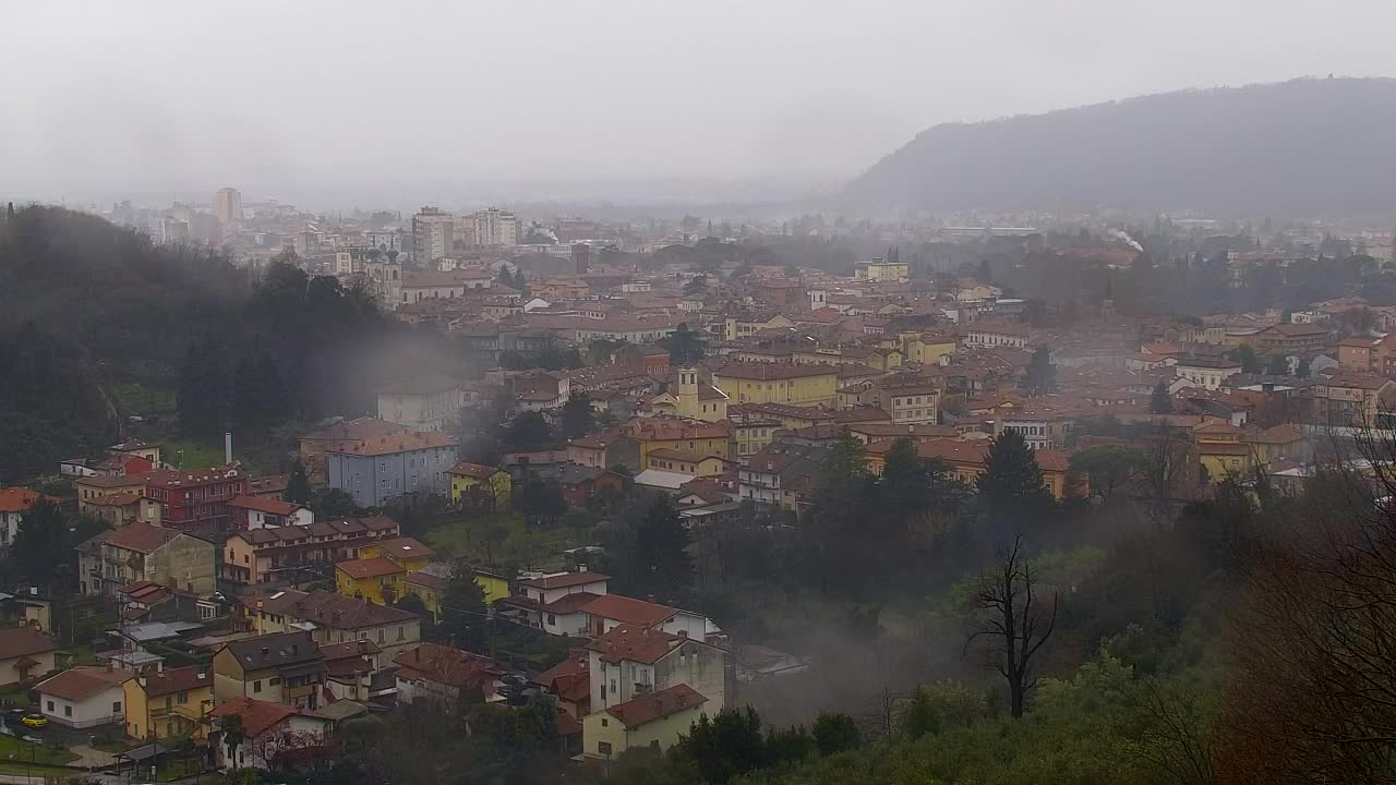 Nova Gorica y Gorizia: Impresionantes Vistas desde el Monasterio Franciscano de Kostanjevica