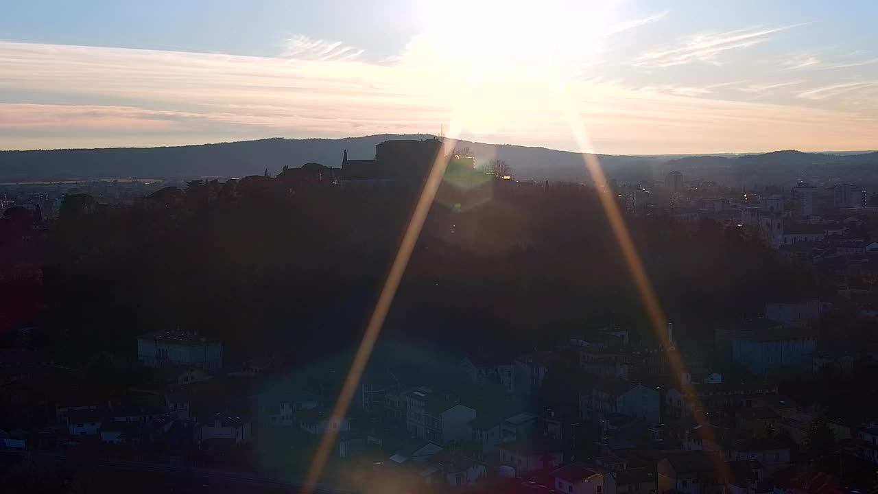 Nova Gorica e Gorizia: Panorama Mozzafiato dal Convento Francescano di Castagnevizza