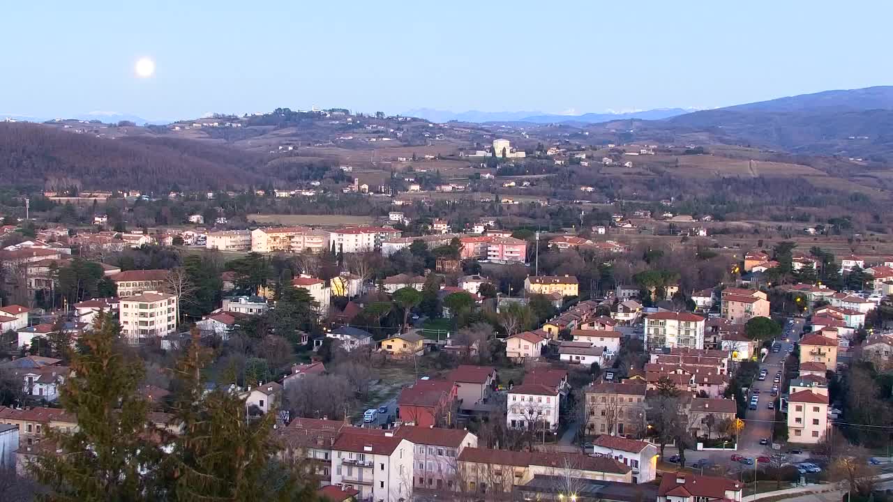 Nova Gorica i Gorica: Prekrasan Pogled iz Franjevačkog Samostana Kostanjevica