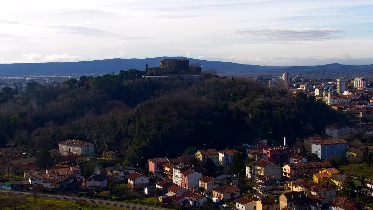 Nova Gorica i Gorica: Prekrasan Pogled iz Franjevačkog Samostana Kostanjevica