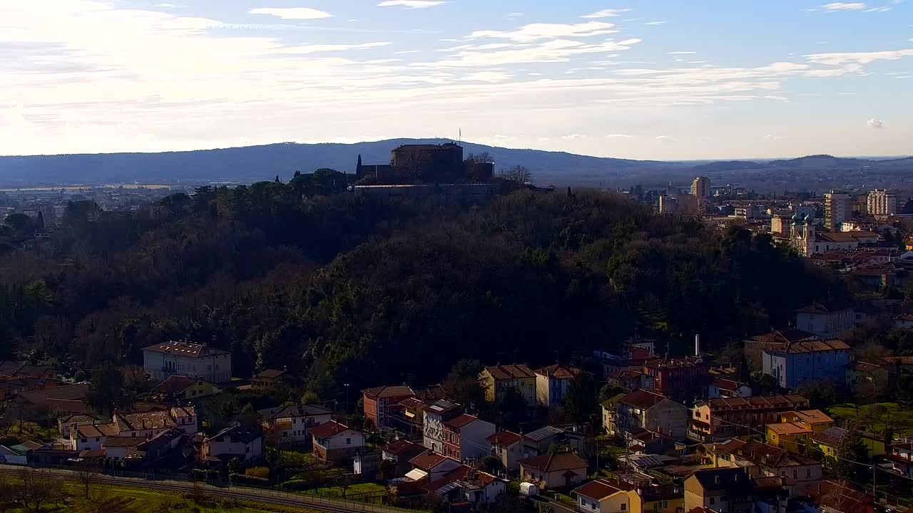 Nova Gorica i Gorica: Prekrasan Pogled iz Franjevačkog Samostana Kostanjevica