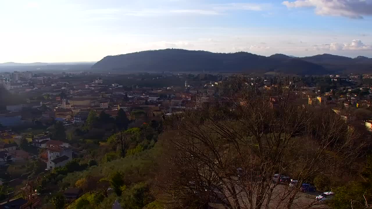 Nova Gorica y Gorizia: Impresionantes Vistas desde el Monasterio Franciscano de Kostanjevica