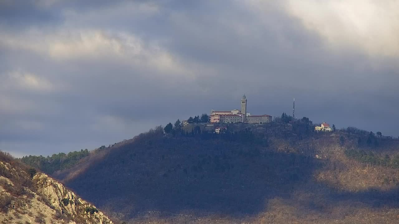 Nova Gorica i Gorica: Prekrasan Pogled iz Franjevačkog Samostana Kostanjevica