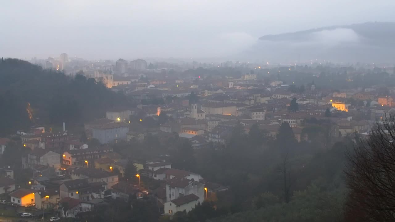 Nova Gorica i Gorica: Prekrasan Pogled iz Franjevačkog Samostana Kostanjevica