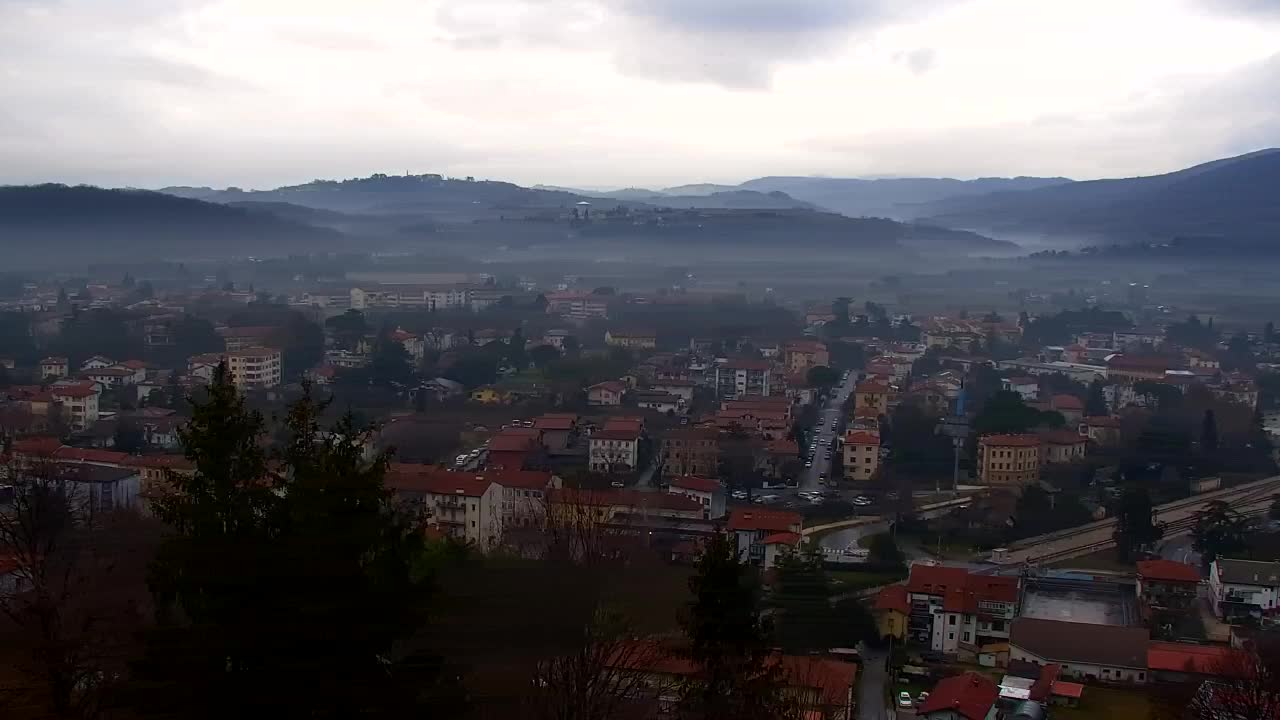 Nova Gorica y Gorizia: Impresionantes Vistas desde el Monasterio Franciscano de Kostanjevica