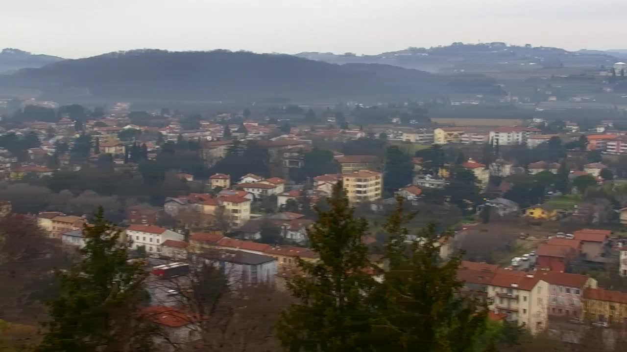 Nova Gorica y Gorizia: Impresionantes Vistas desde el Monasterio Franciscano de Kostanjevica