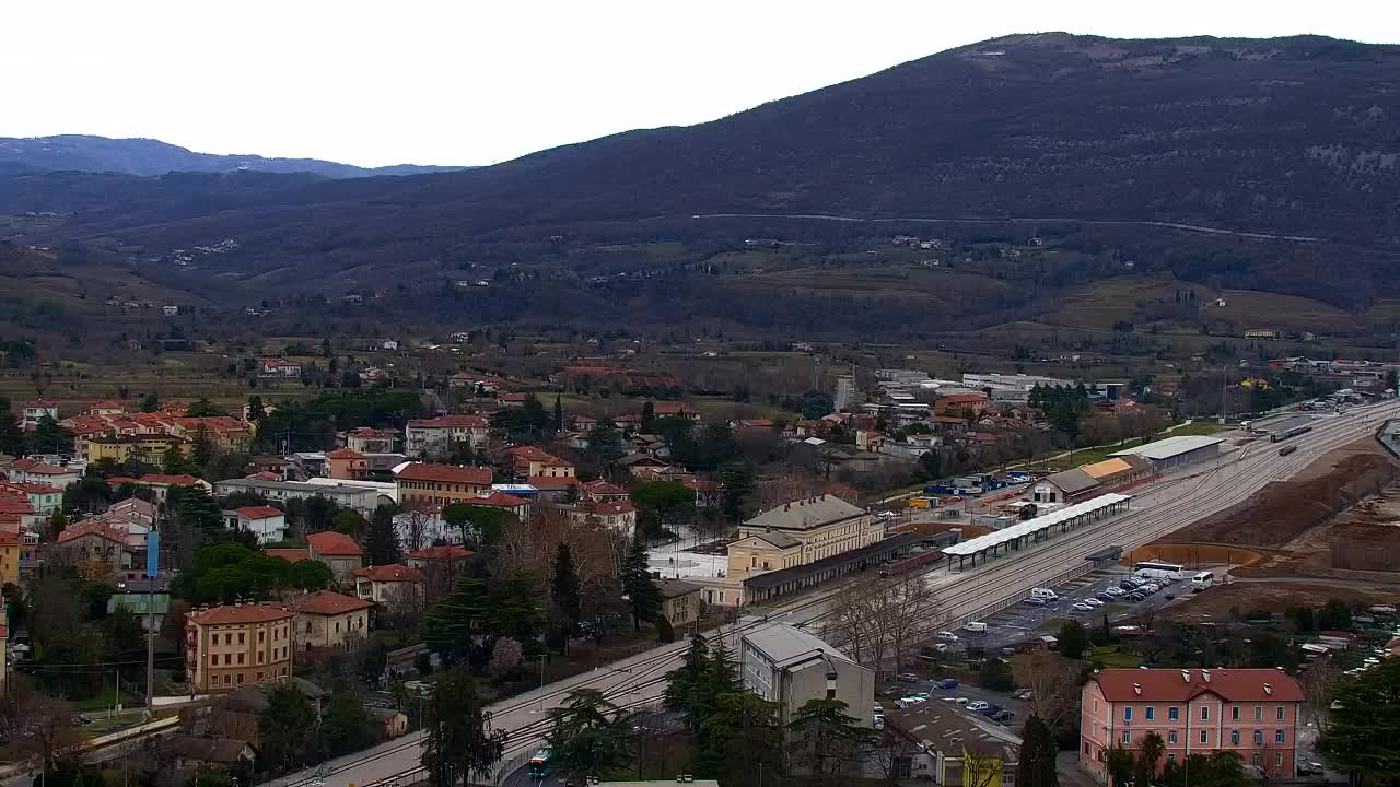 Nova Gorica e Gorizia: Panorama Mozzafiato dal Convento Francescano di Castagnevizza