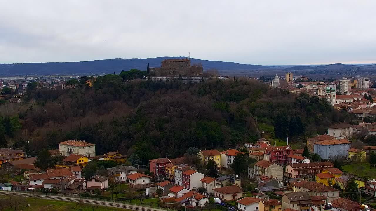 Nova Gorica e Gorizia: Panorama Mozzafiato dal Convento Francescano di Castagnevizza