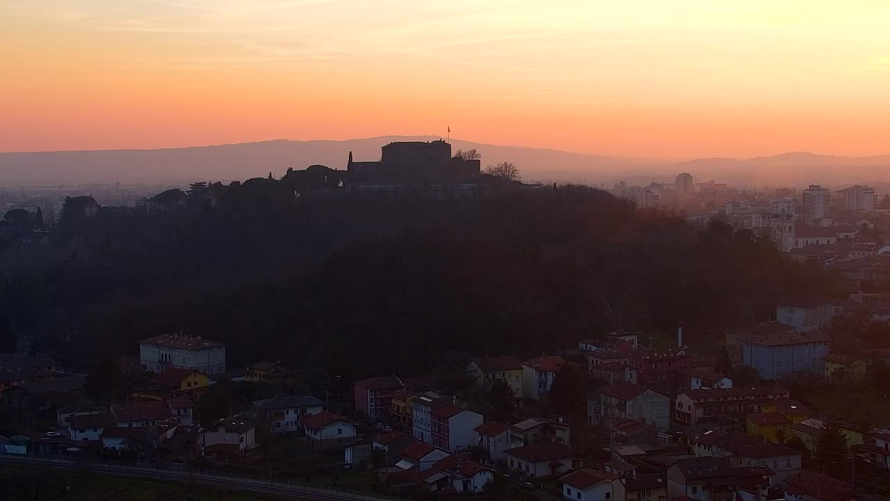 Nova Gorica in Gorica: Čudovit Razgled iz Frančiškanskega Samostana Kostanjevica