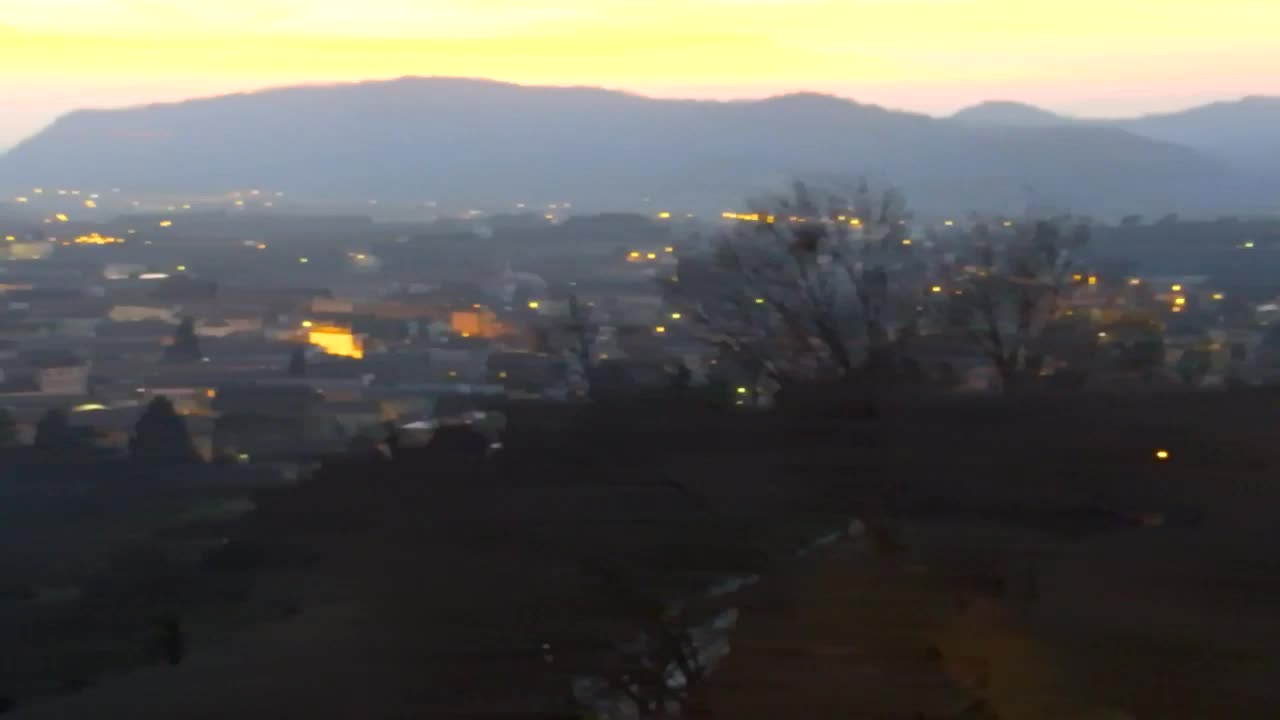 Nova Gorica e Gorizia: Panorama Mozzafiato dal Convento Francescano di Castagnevizza