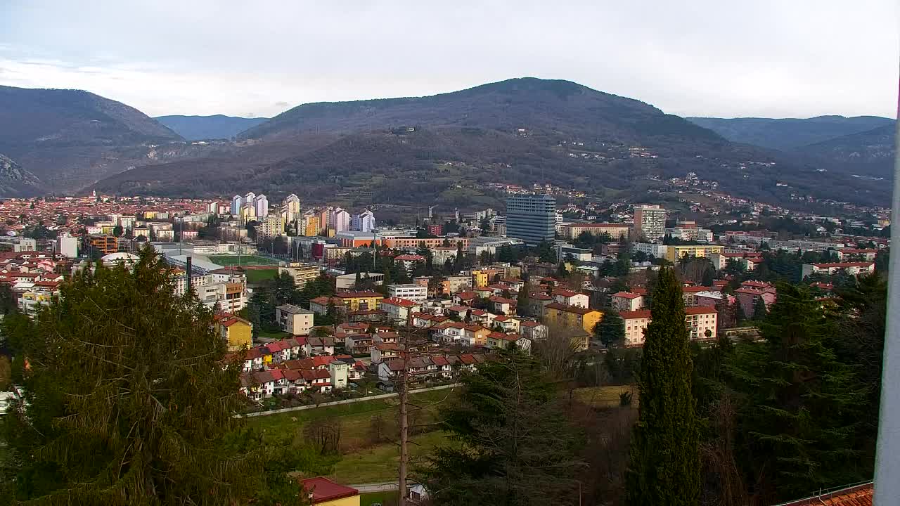 Nova Gorica i Gorica: Prekrasan Pogled iz Franjevačkog Samostana Kostanjevica