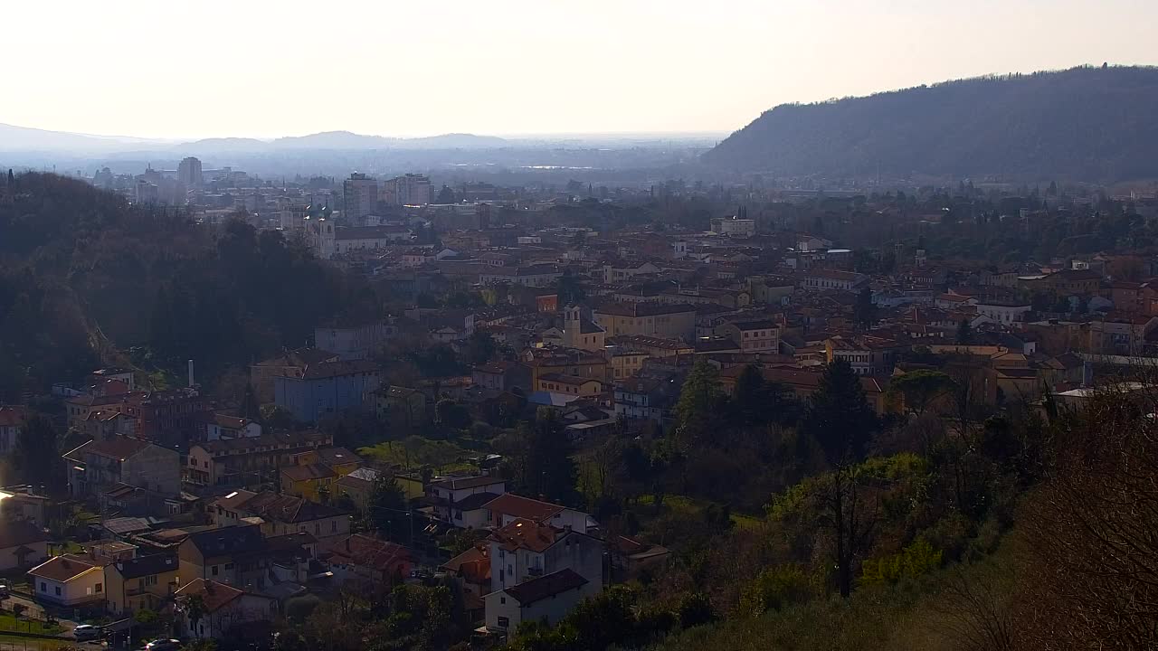 Nova Gorica e Gorizia: Panorama Mozzafiato dal Convento Francescano di Castagnevizza