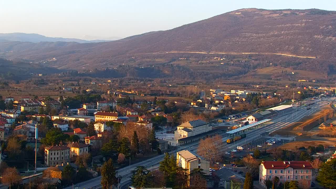 Nova Gorica i Gorica: Prekrasan Pogled iz Franjevačkog Samostana Kostanjevica