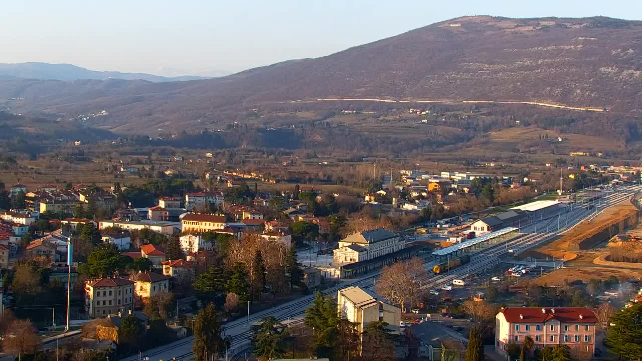 Nova Gorica i Gorica: Prekrasan Pogled iz Franjevačkog Samostana Kostanjevica