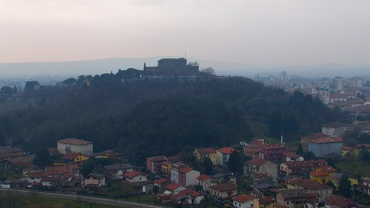 Nova Gorica und Görz: Atemberaubende Aussicht vom Franziskanerkloster Kostanjevica