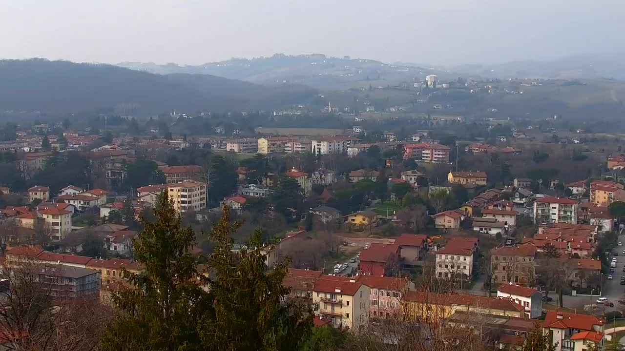 Nova Gorica y Gorizia: Impresionantes Vistas desde el Monasterio Franciscano de Kostanjevica