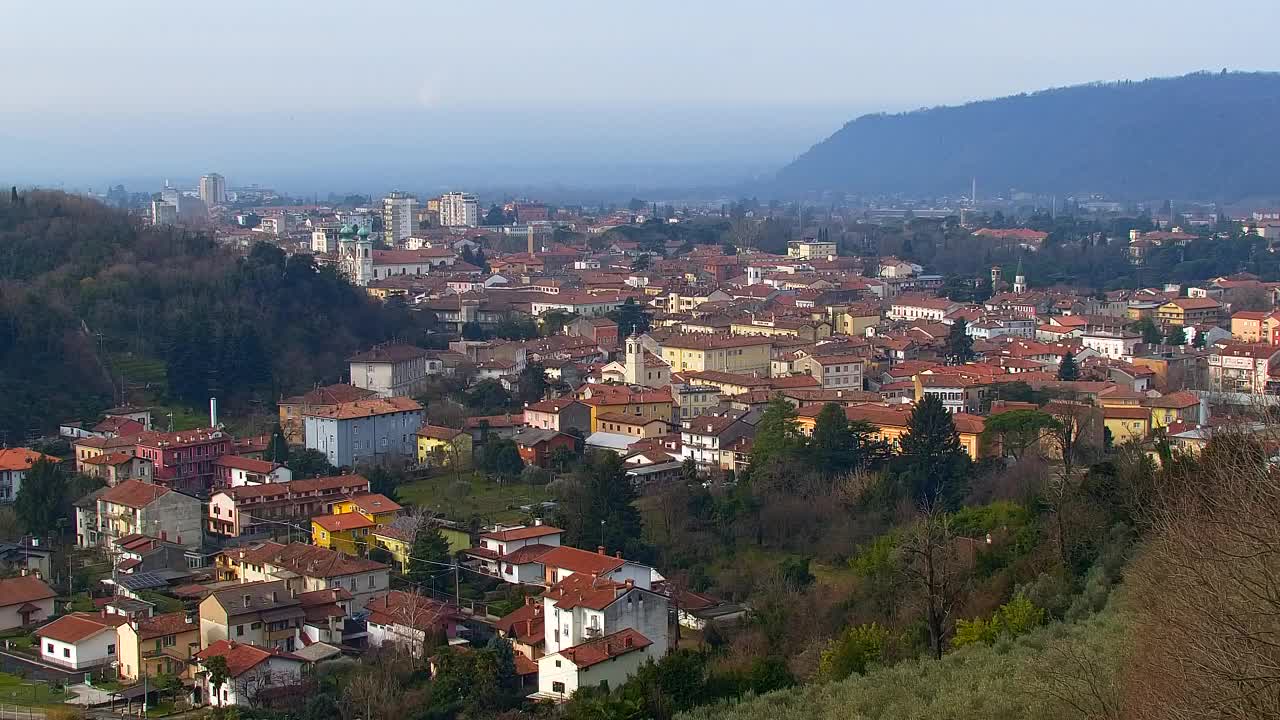 Nova Gorica i Gorica: Prekrasan Pogled iz Franjevačkog Samostana Kostanjevica