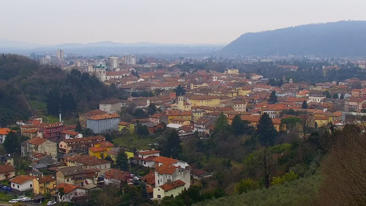 Nova Gorica y Gorizia: Impresionantes Vistas desde el Monasterio Franciscano de Kostanjevica