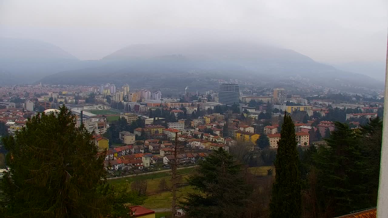 Nova Gorica y Gorizia: Impresionantes Vistas desde el Monasterio Franciscano de Kostanjevica