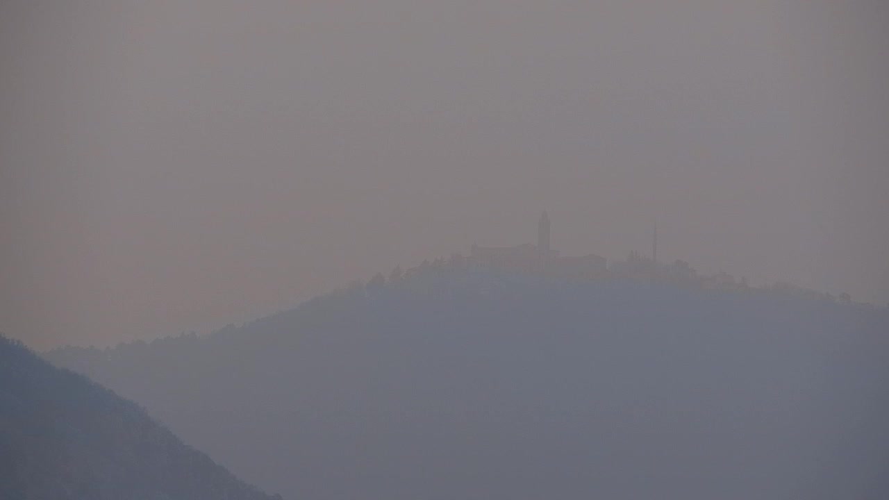 Nova Gorica e Gorizia: Panorama Mozzafiato dal Convento Francescano di Castagnevizza