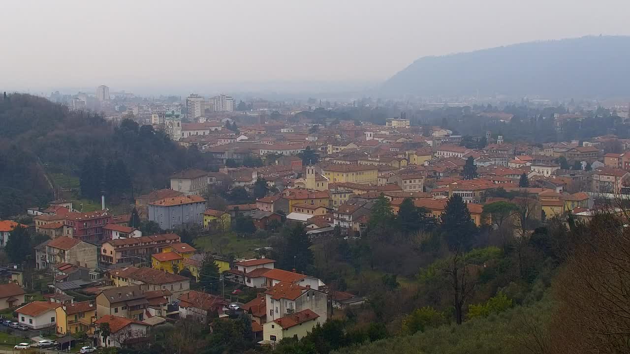 Nova Gorica i Gorica: Prekrasan Pogled iz Franjevačkog Samostana Kostanjevica