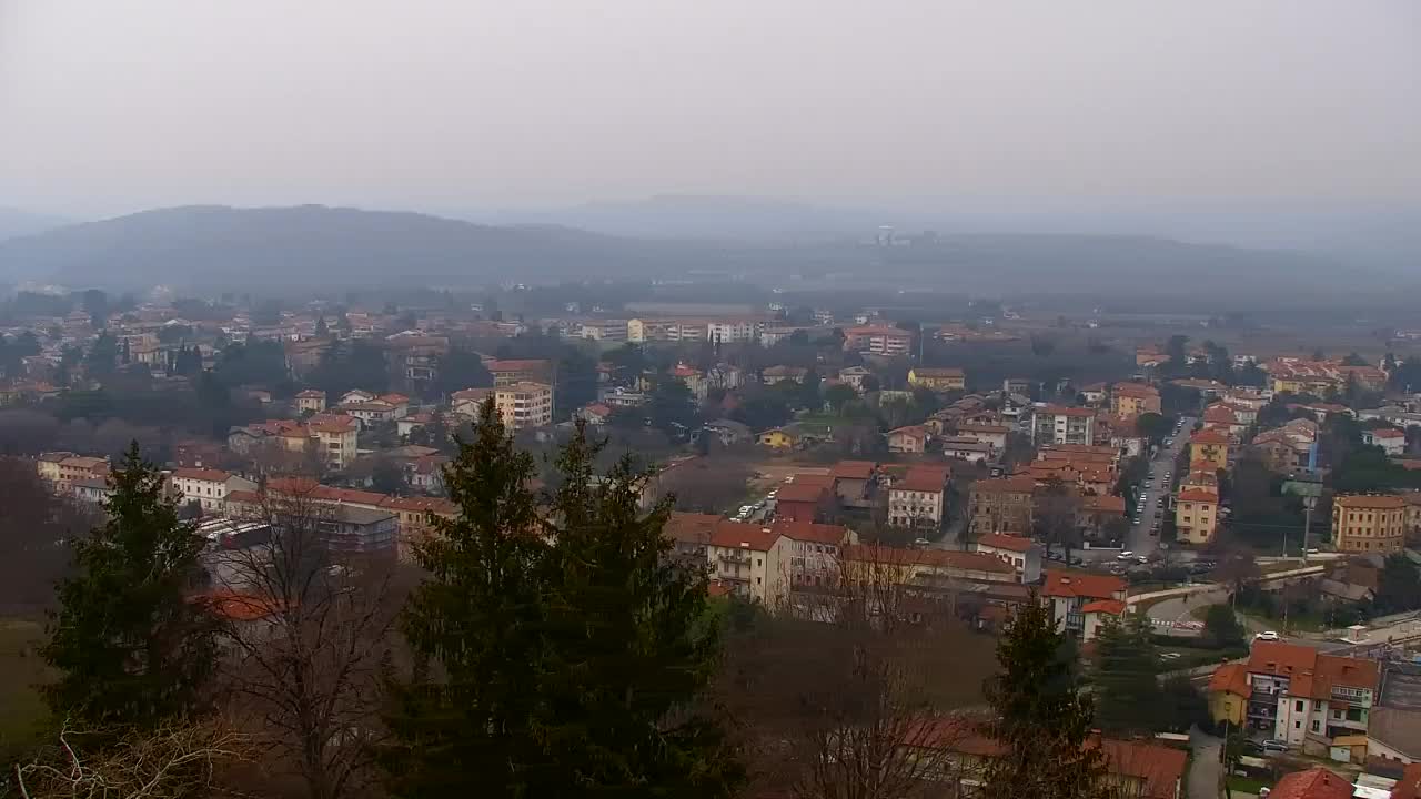 Nova Gorica i Gorica: Prekrasan Pogled iz Franjevačkog Samostana Kostanjevica