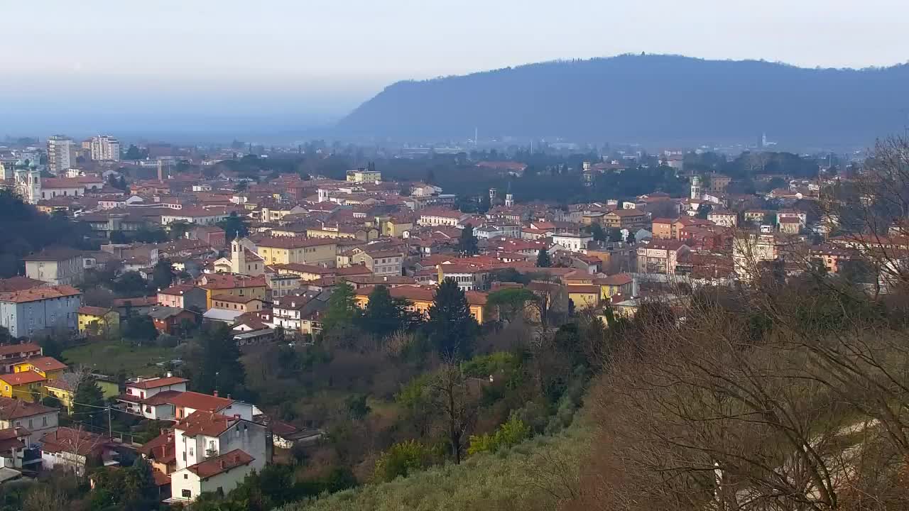 Nova Gorica i Gorica: Prekrasan Pogled iz Franjevačkog Samostana Kostanjevica