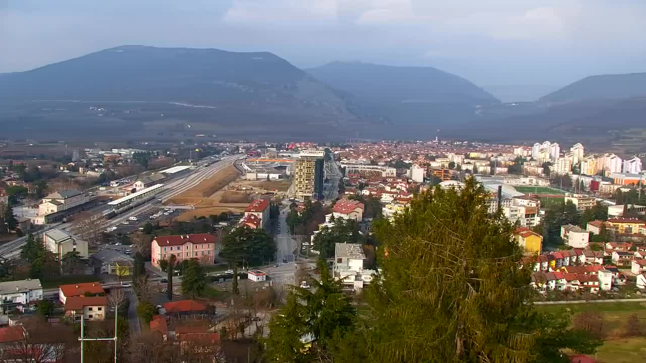 Nova Gorica y Gorizia: Impresionantes Vistas desde el Monasterio Franciscano de Kostanjevica