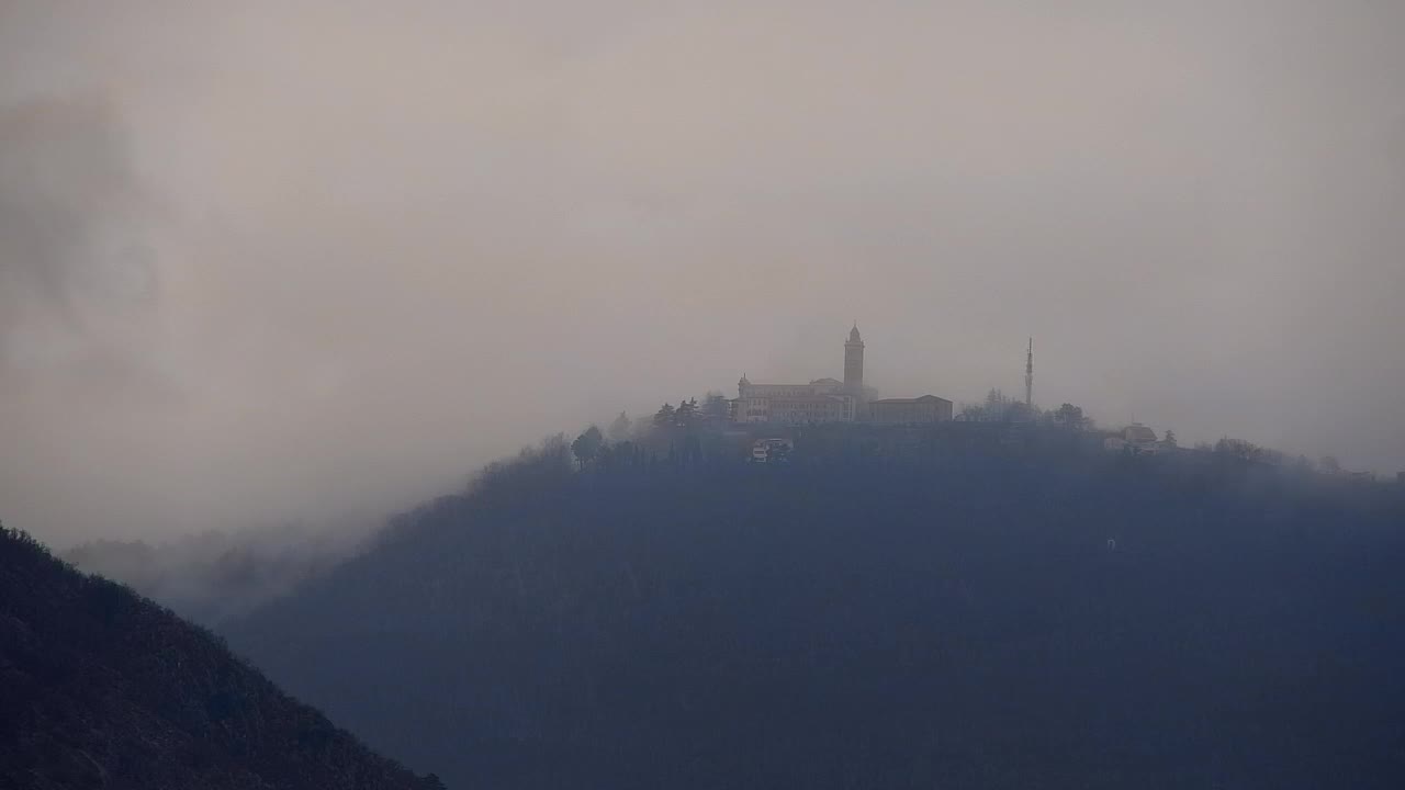 Nova Gorica i Gorica: Prekrasan Pogled iz Franjevačkog Samostana Kostanjevica