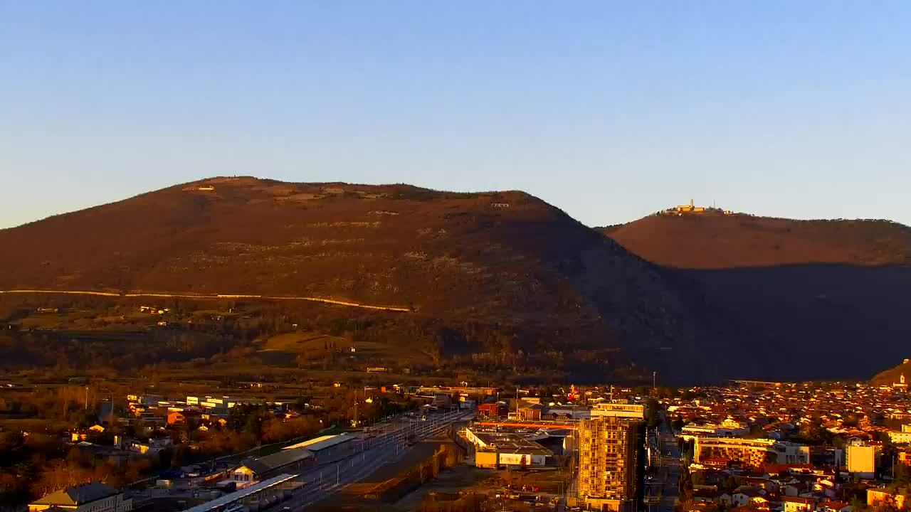 Nova Gorica et Gorizia : Vue Imprenable depuis le Monastère Franciscain de Kostanjevica