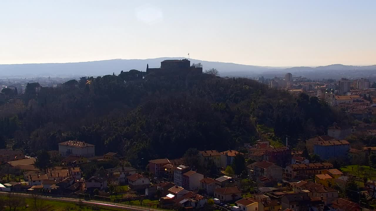 Nova Gorica i Gorica: Prekrasan Pogled iz Franjevačkog Samostana Kostanjevica