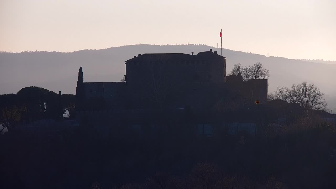 Nova Gorica i Gorica: Prekrasan Pogled iz Franjevačkog Samostana Kostanjevica