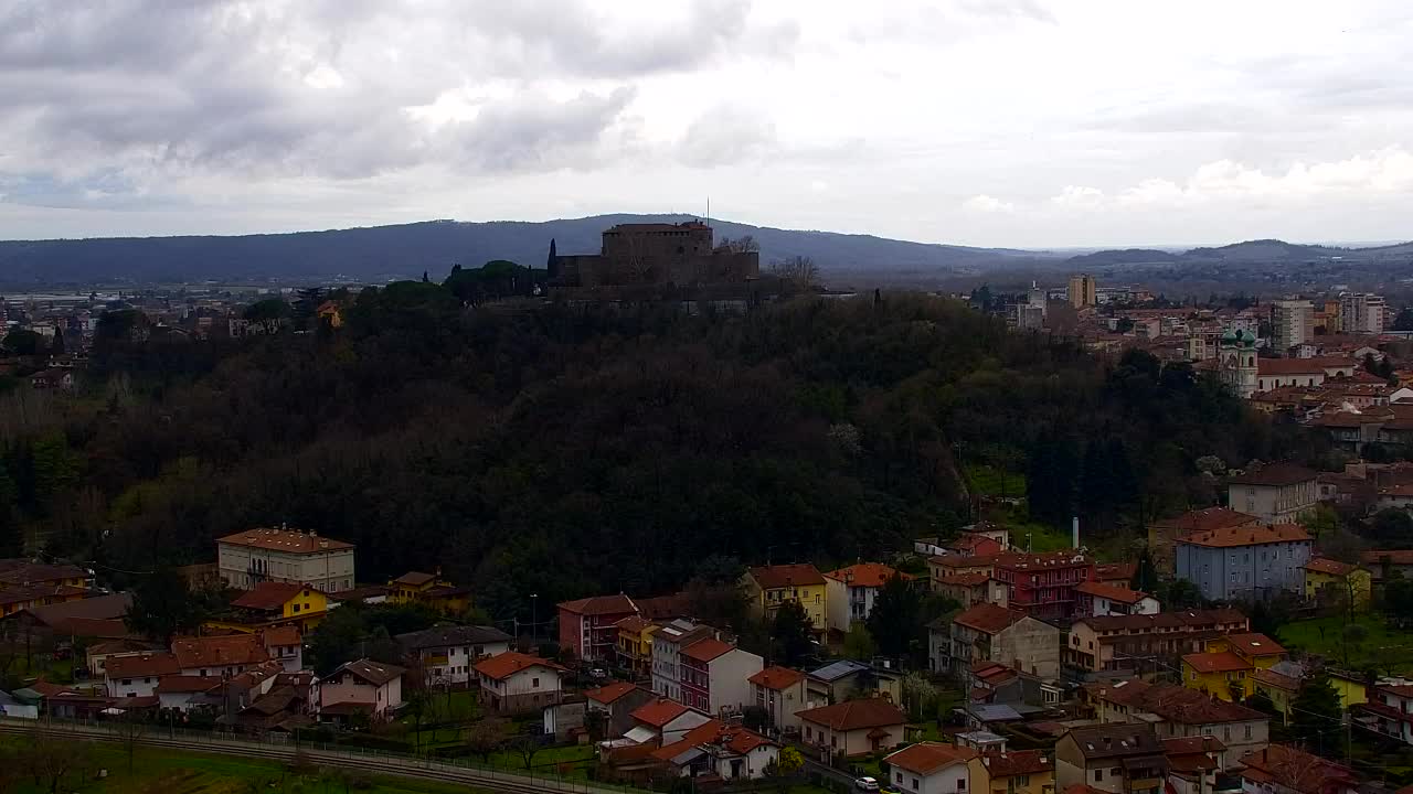 Nova Gorica y Gorizia: Impresionantes Vistas desde el Monasterio Franciscano de Kostanjevica