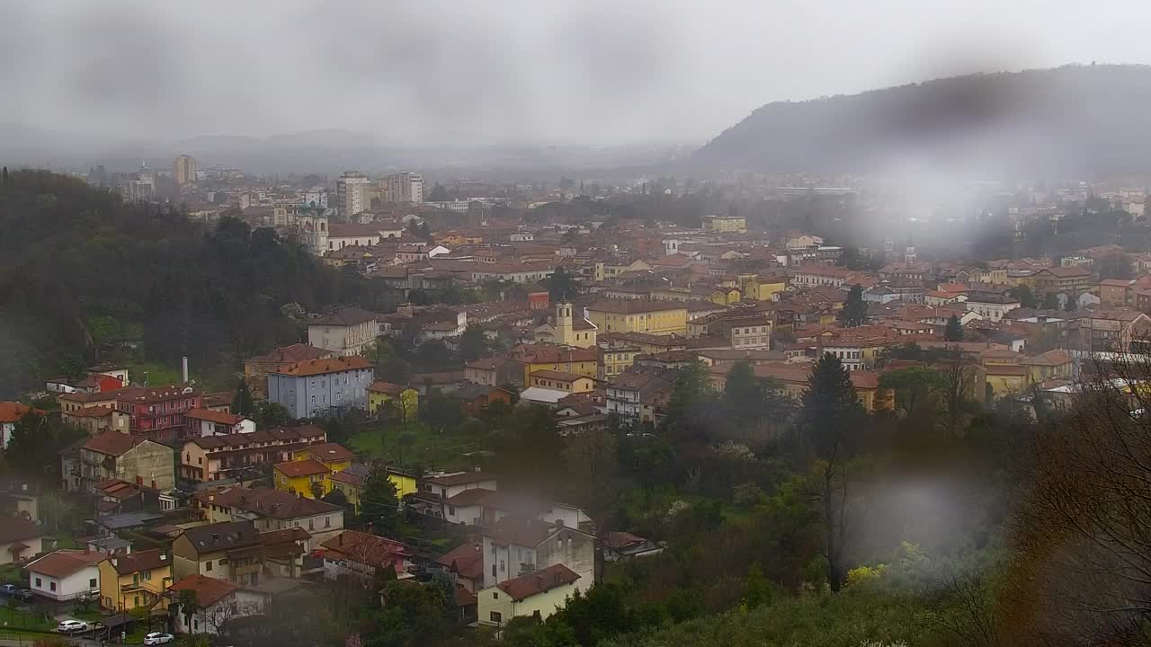 Nova Gorica y Gorizia: Impresionantes Vistas desde el Monasterio Franciscano de Kostanjevica