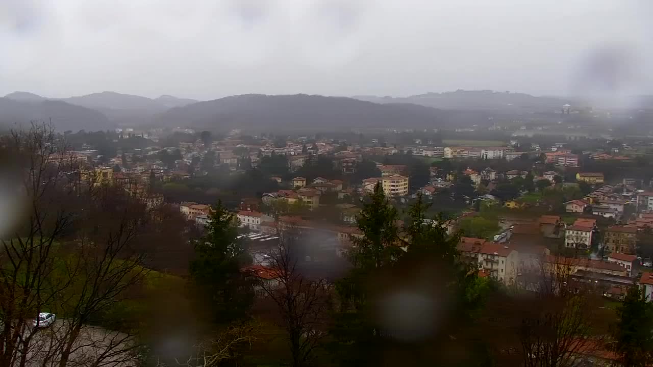 Nova Gorica e Gorizia: Panorama Mozzafiato dal Convento Francescano di Castagnevizza