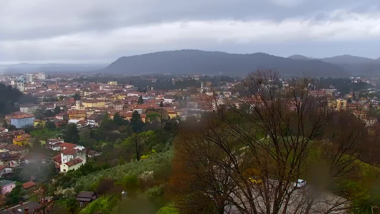 Nova Gorica i Gorica: Prekrasan Pogled iz Franjevačkog Samostana Kostanjevica