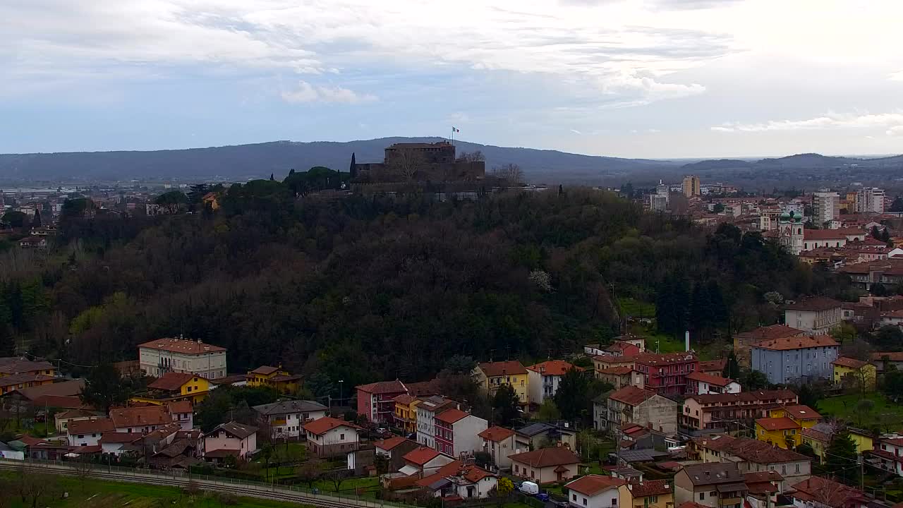 Nova Gorica y Gorizia: Impresionantes Vistas desde el Monasterio Franciscano de Kostanjevica