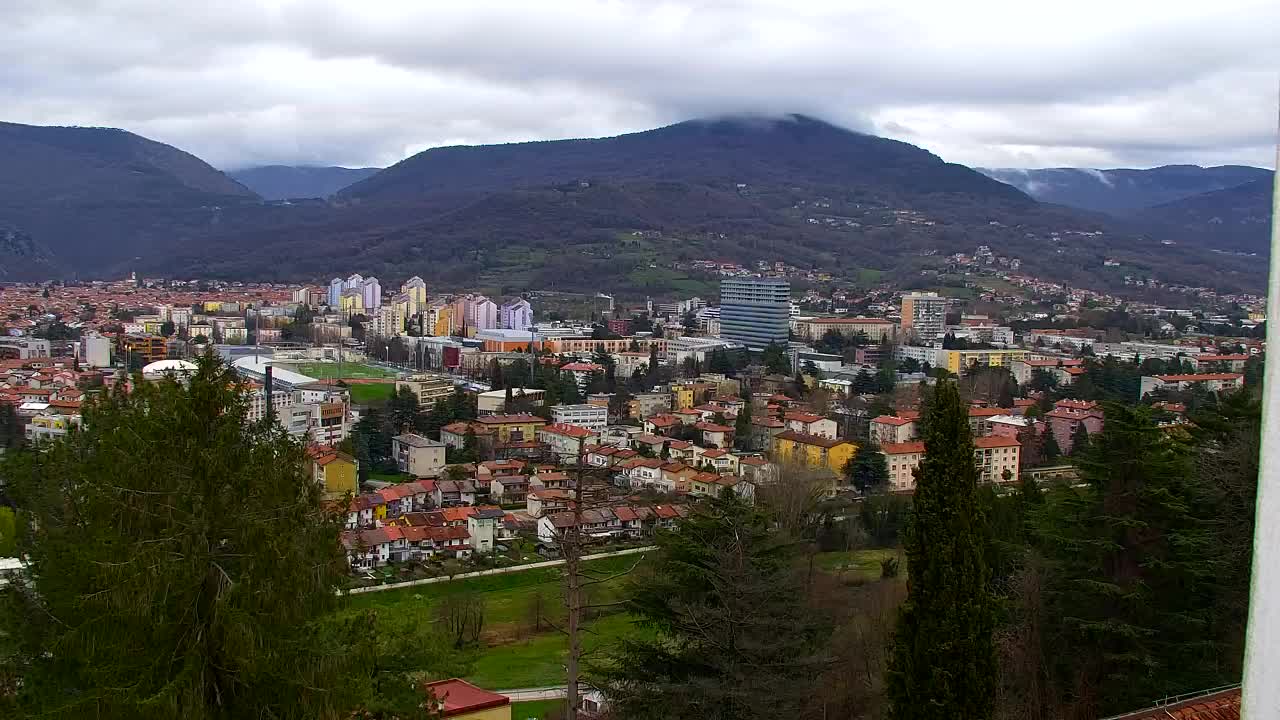 Nova Gorica i Gorica: Prekrasan Pogled iz Franjevačkog Samostana Kostanjevica