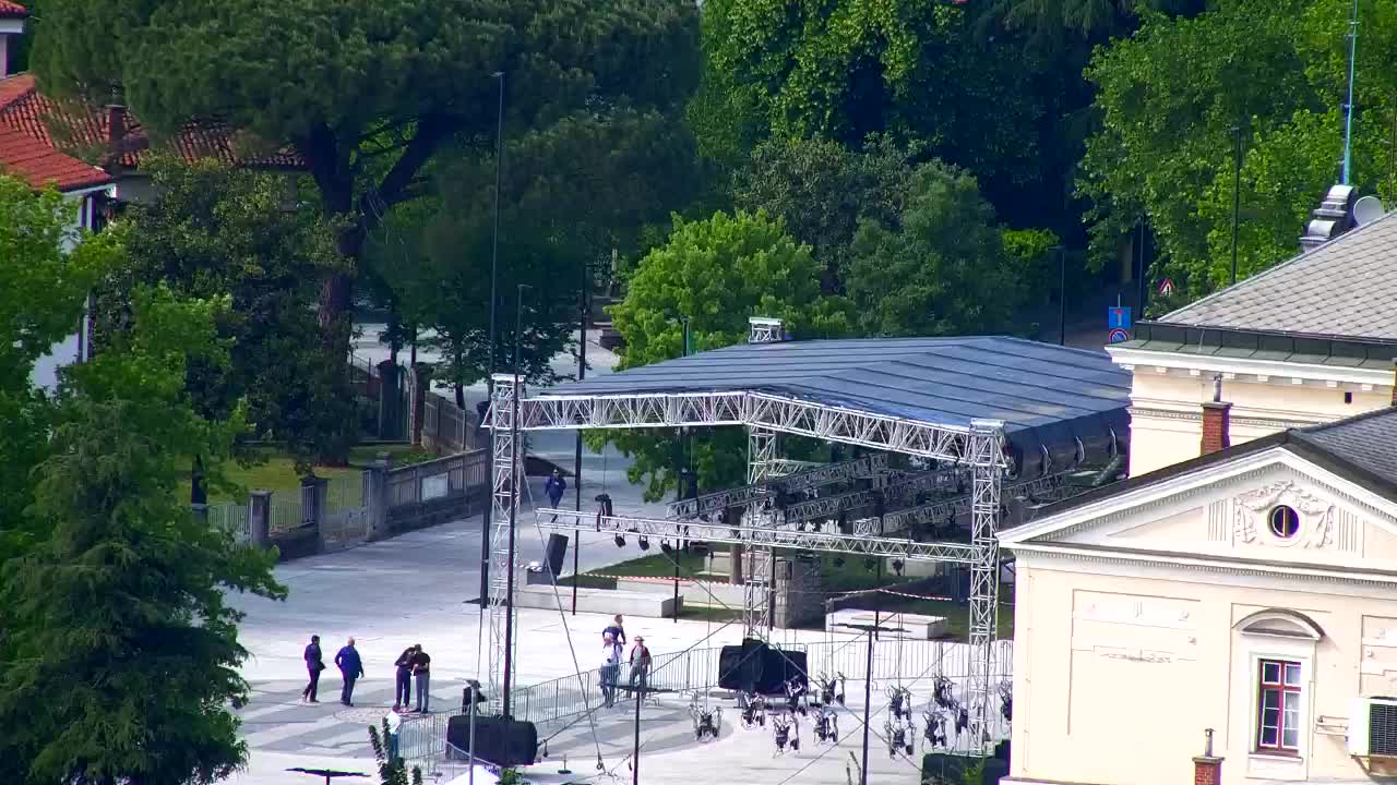 Nova Gorica e Gorizia: Panorama Mozzafiato dal Convento Francescano di Castagnevizza