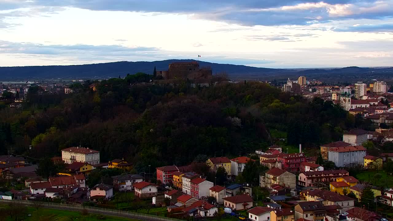 Nova Gorica et Gorizia : Vue Imprenable depuis le Monastère Franciscain de Kostanjevica