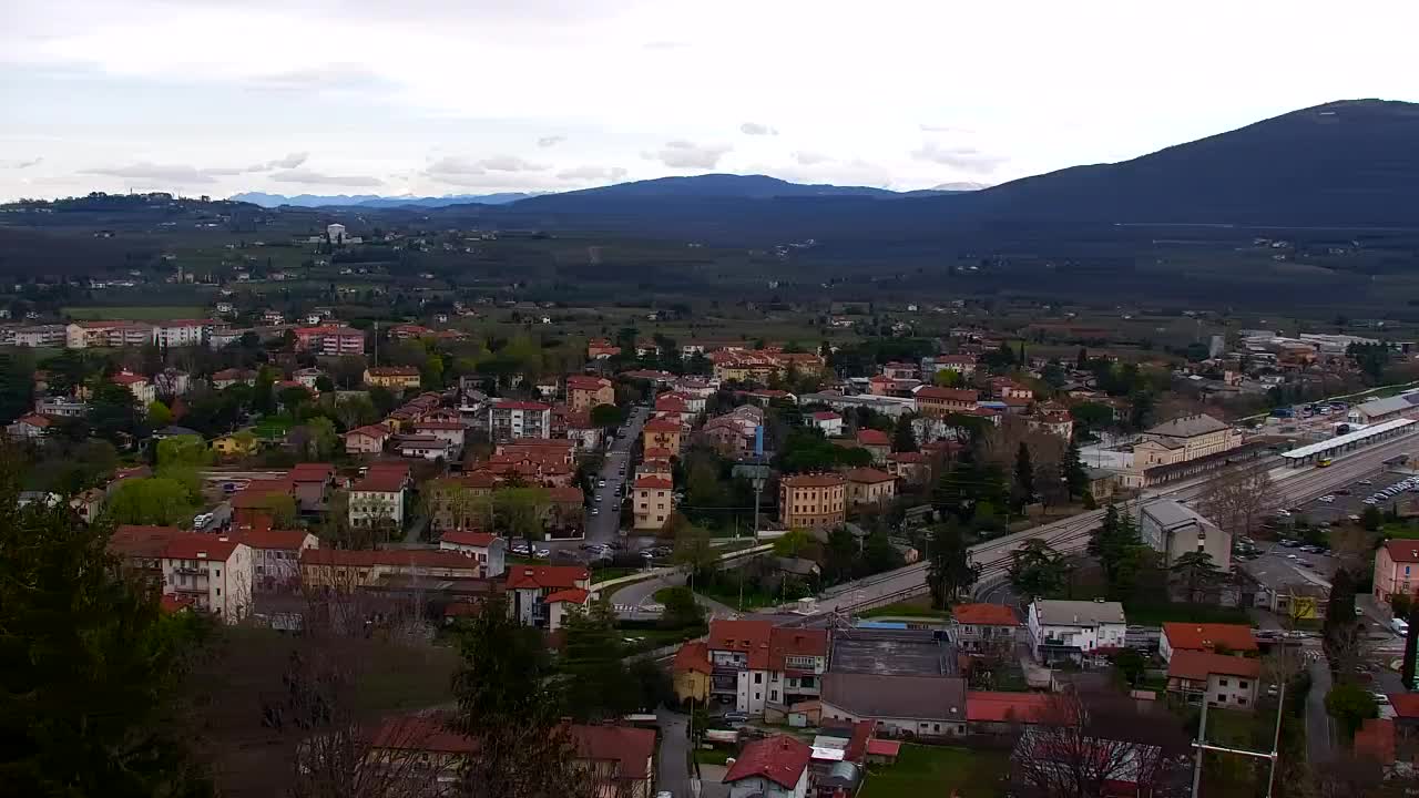 Nova Gorica y Gorizia: Impresionantes Vistas desde el Monasterio Franciscano de Kostanjevica