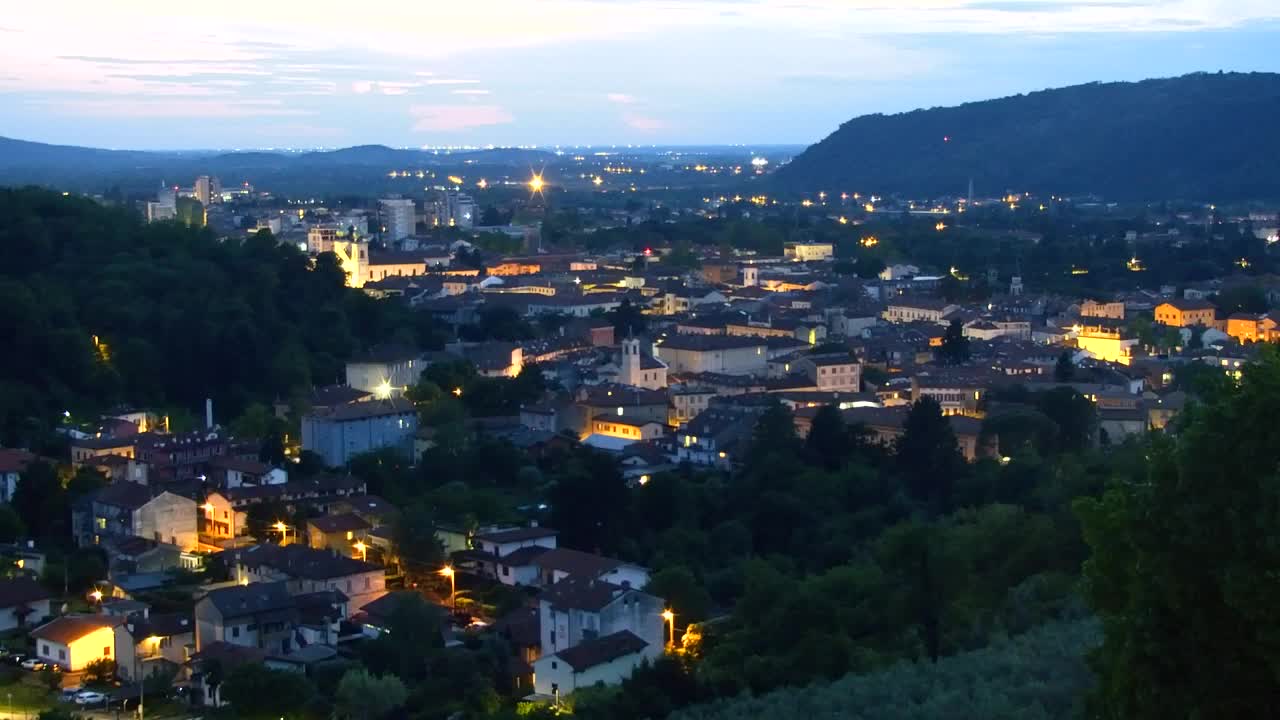 Nova Gorica i Gorica: Prekrasan Pogled iz Franjevačkog Samostana Kostanjevica