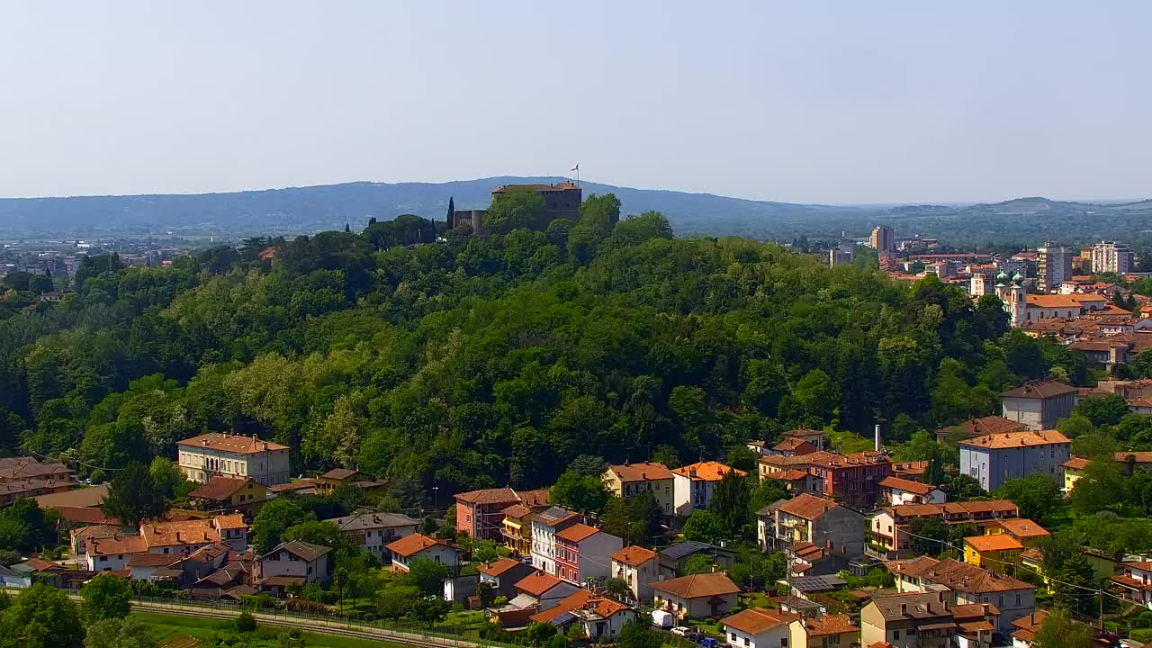 Nova Gorica e Gorizia: Panorama Mozzafiato dal Convento Francescano di Castagnevizza