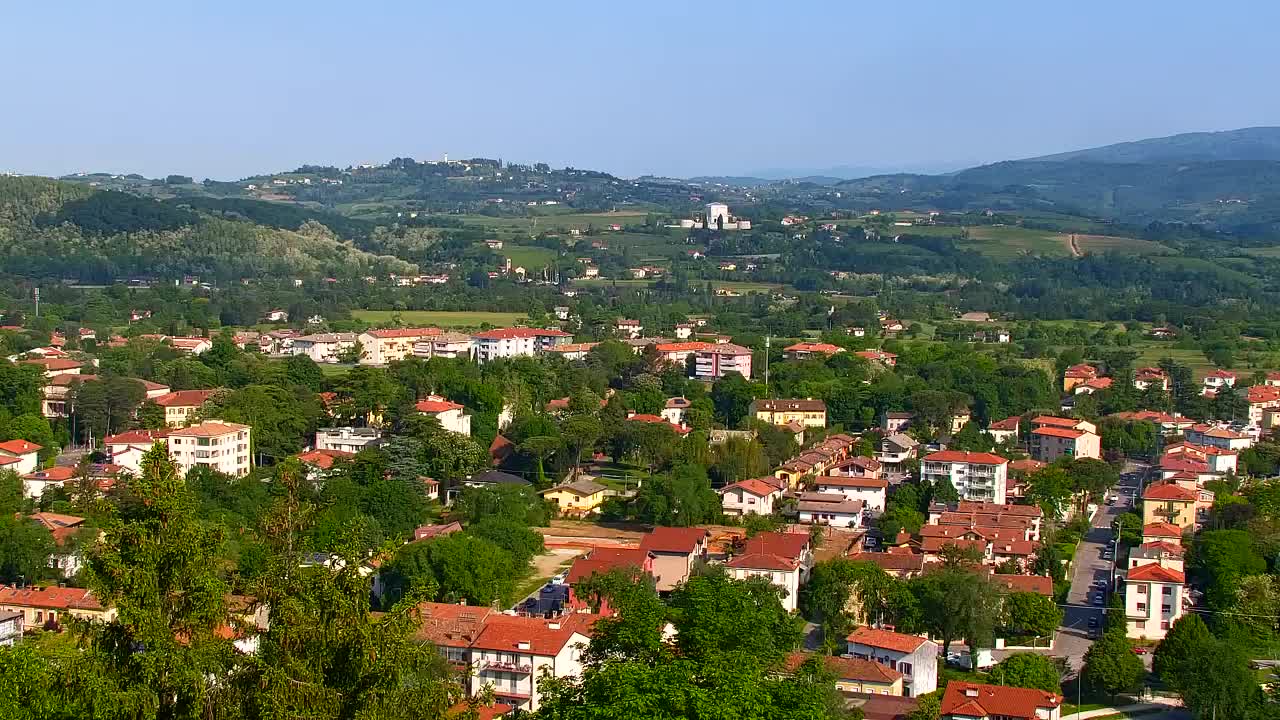 Nova Gorica y Gorizia: Impresionantes Vistas desde el Monasterio Franciscano de Kostanjevica