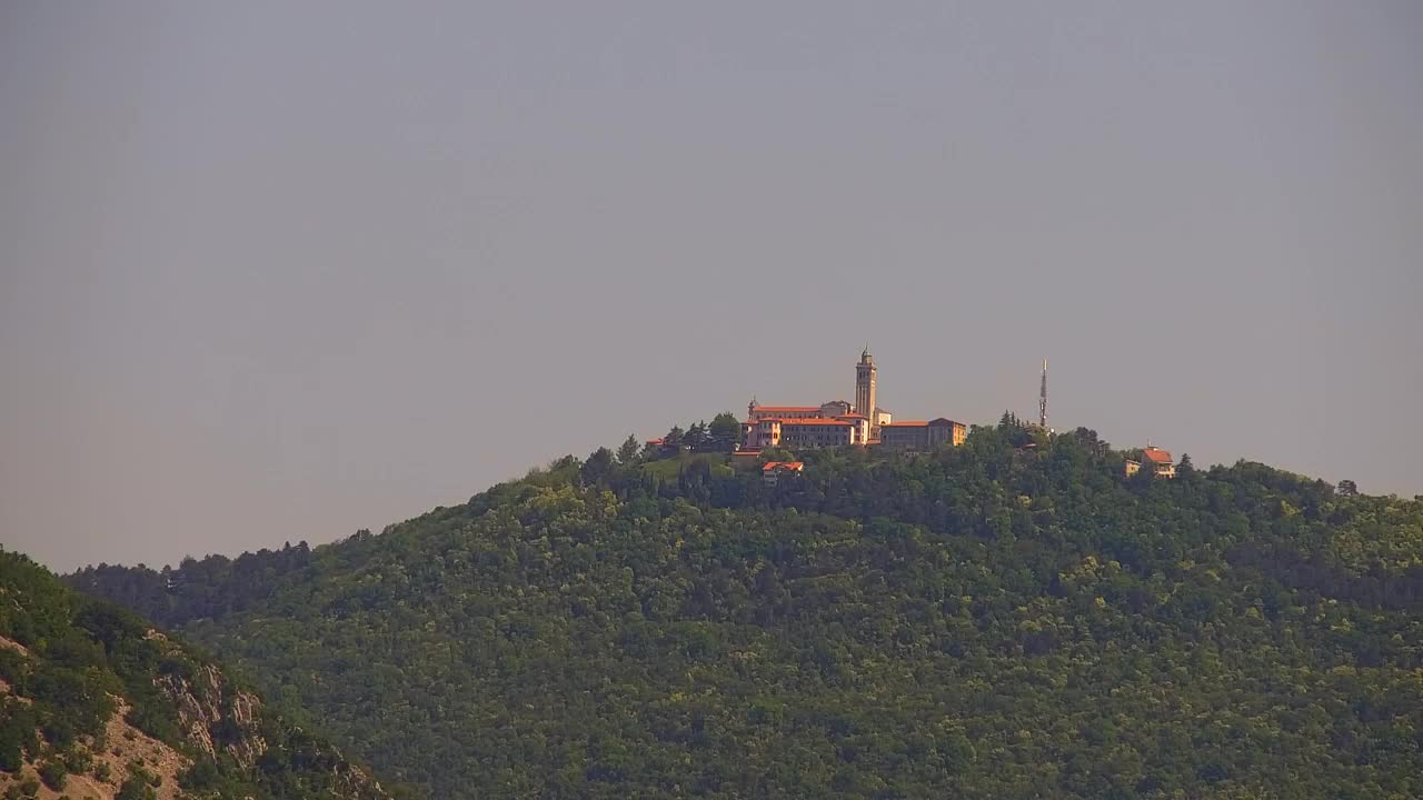 Nova Gorica i Gorica: Prekrasan Pogled iz Franjevačkog Samostana Kostanjevica