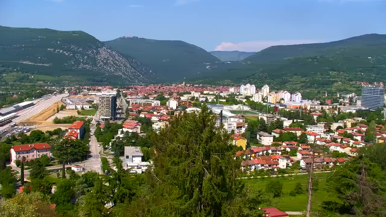 Nova Gorica y Gorizia: Impresionantes Vistas desde el Monasterio Franciscano de Kostanjevica