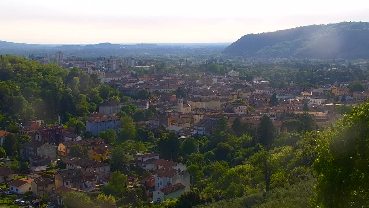 Nova Gorica i Gorica: Prekrasan Pogled iz Franjevačkog Samostana Kostanjevica